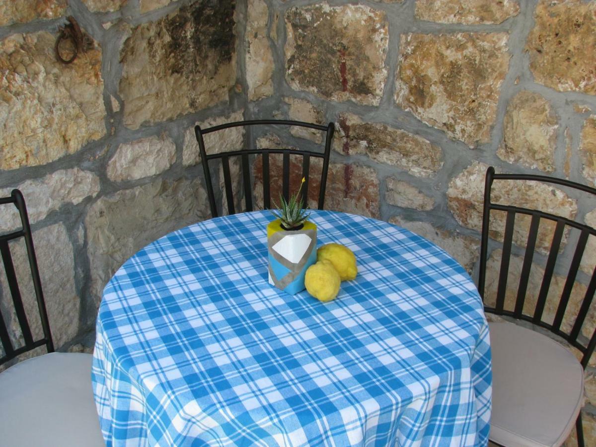 Apartments And Room Lemon Vis Luaran gambar