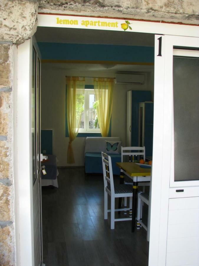 Apartments And Room Lemon Vis Bilik gambar